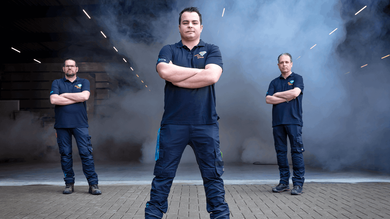 3 supermonteurs van Bribus
